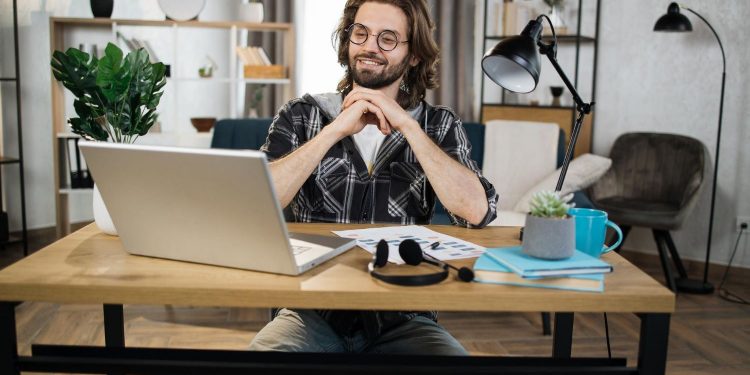 The Benefits And Challenges Of Remote Work Enabled By Technology