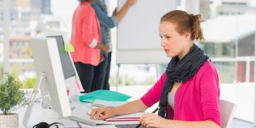 The Benefits of Enrolling in a Graphic Designer Course