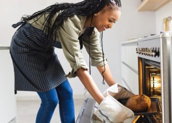 Keeping Your Kitchen Sparkling: The Importance of Professional Oven Cleaning