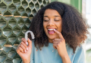 Revolutionizing Orthodontics: How ParisAline Uses AI to Customize Clear Aligner Therapy