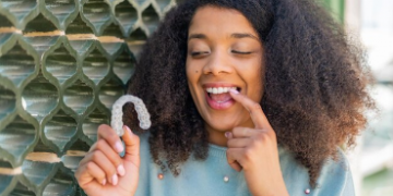 Revolutionizing Orthodontics: How ParisAline Uses AI to Customize Clear Aligner Therapy