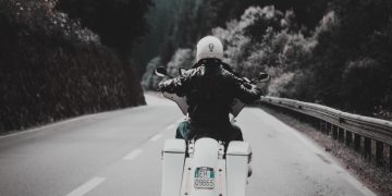 How a Motorcycle Accident Lawyer in Roseville, California Can Help