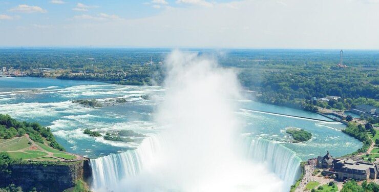 Unforgettable Toronto to Niagara Falls Tours: Your Ultimate Travel Experience